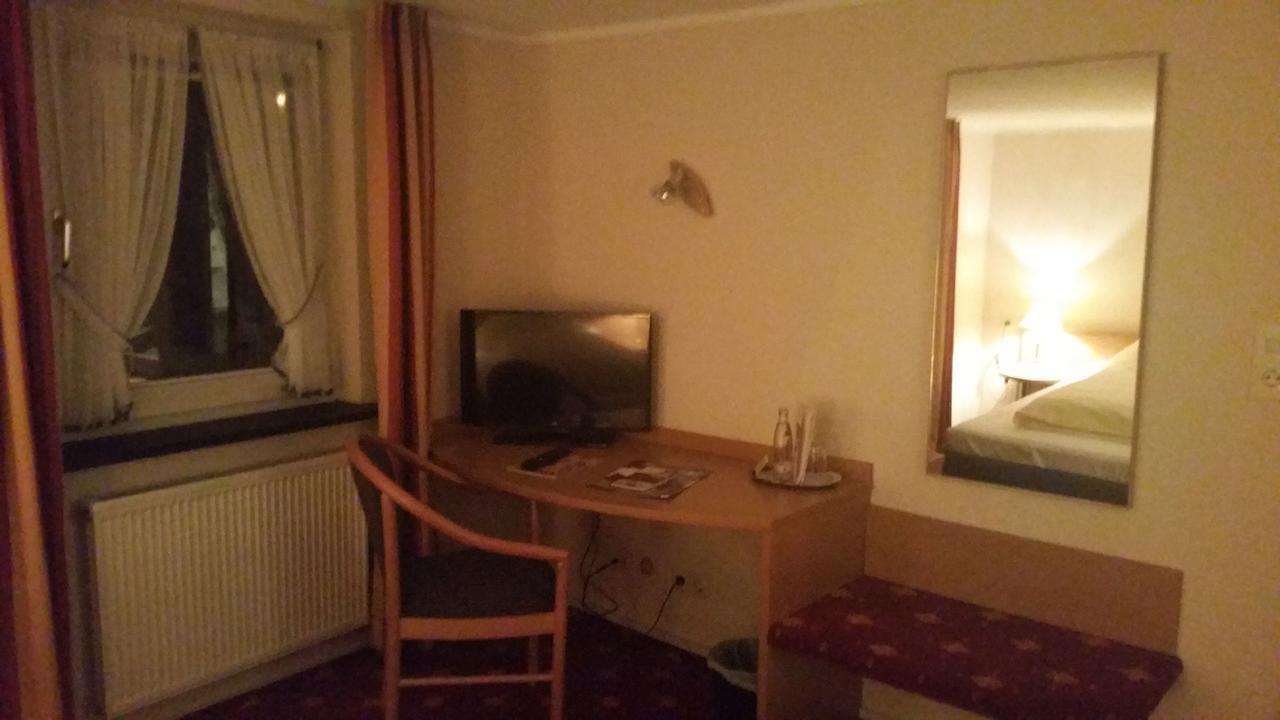 Land-Gut Hotel Zur Bruecke Garni Drolshagen Exterior foto