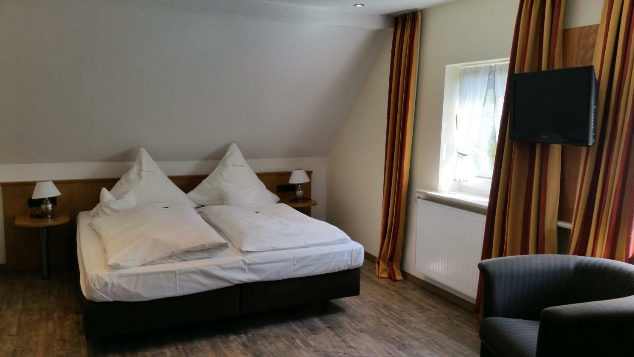 Land-Gut Hotel Zur Bruecke Garni Drolshagen Exterior foto