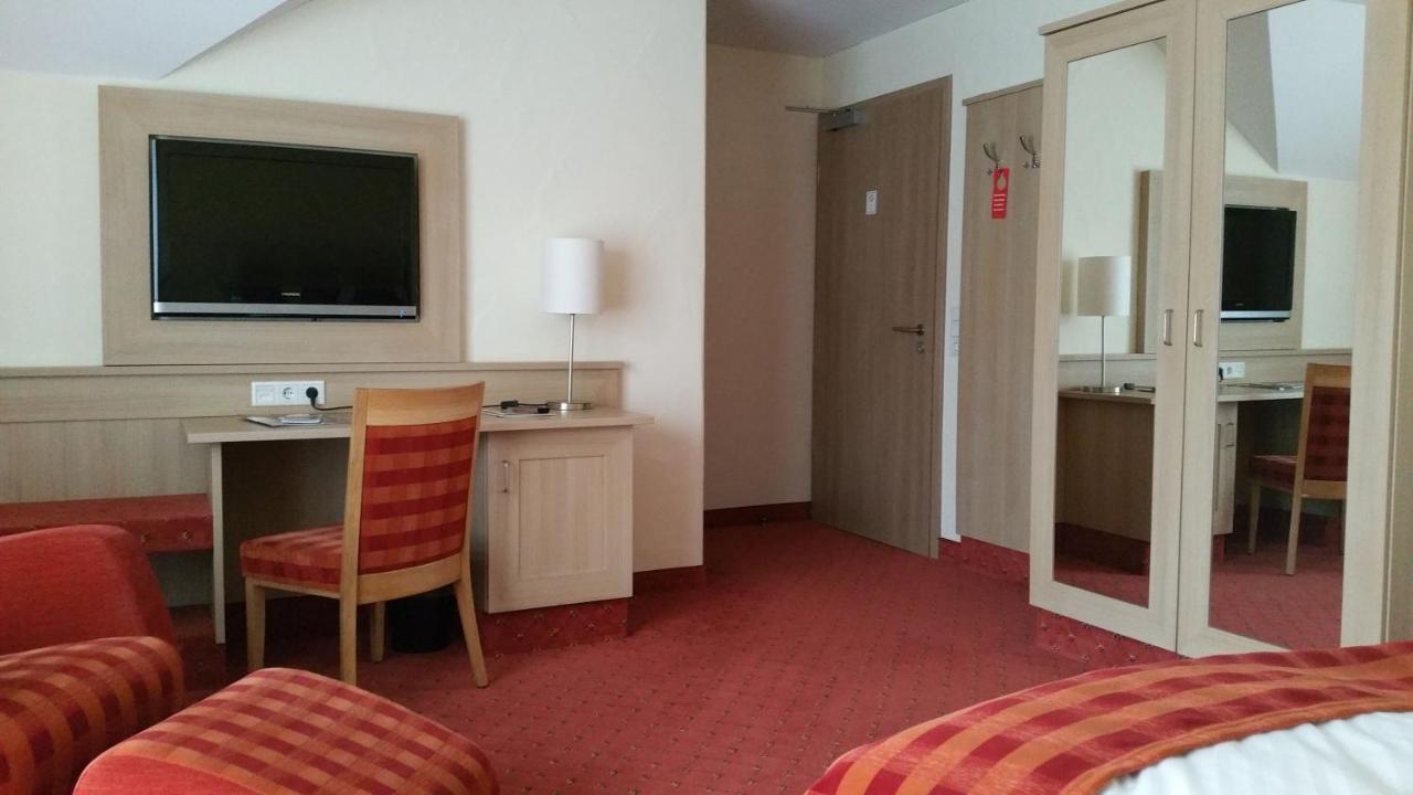 Land-Gut Hotel Zur Bruecke Garni Drolshagen Exterior foto